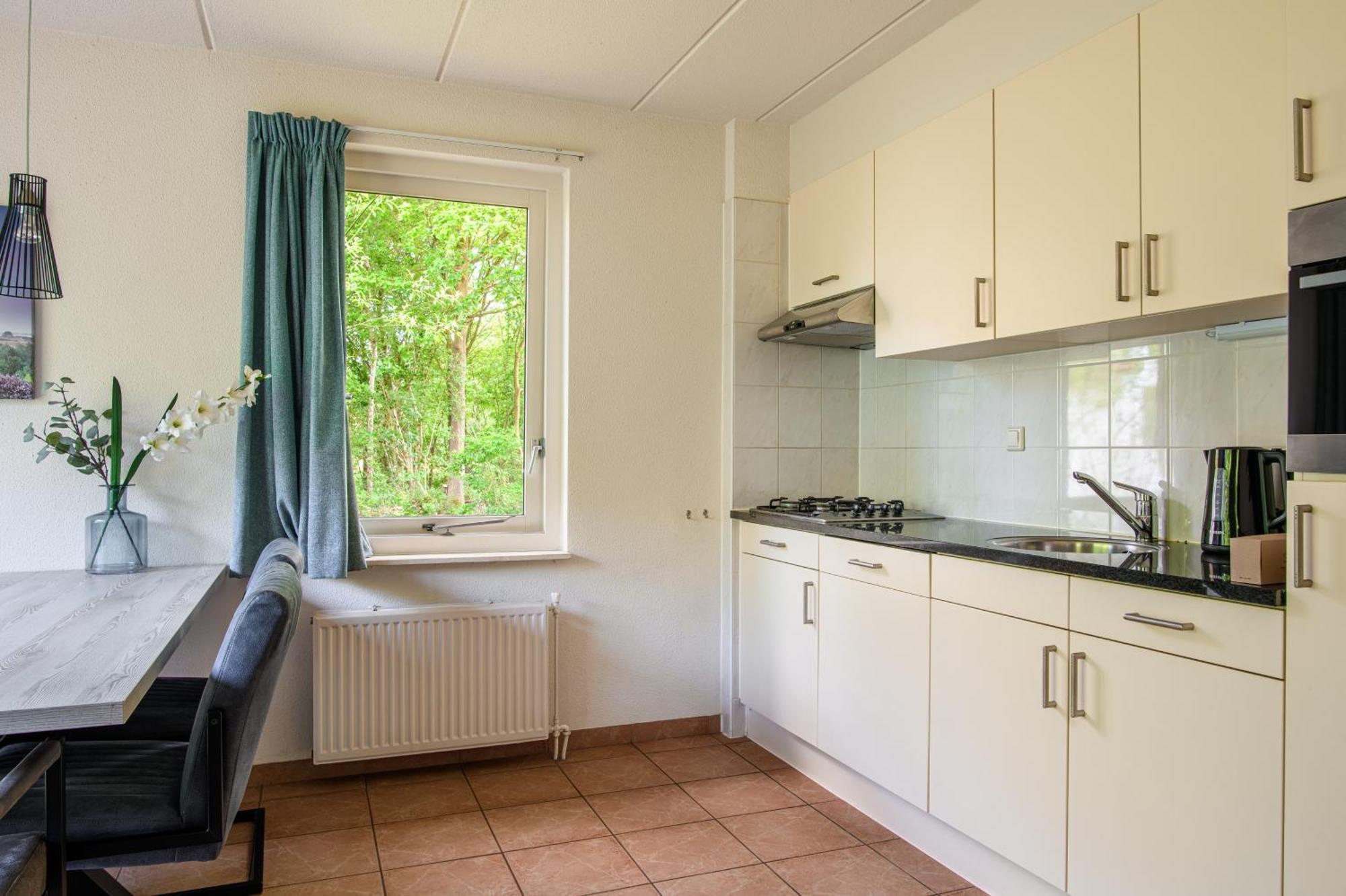 Summio Bungalowpark Het Drentse Wold Hoogersmilde Room photo