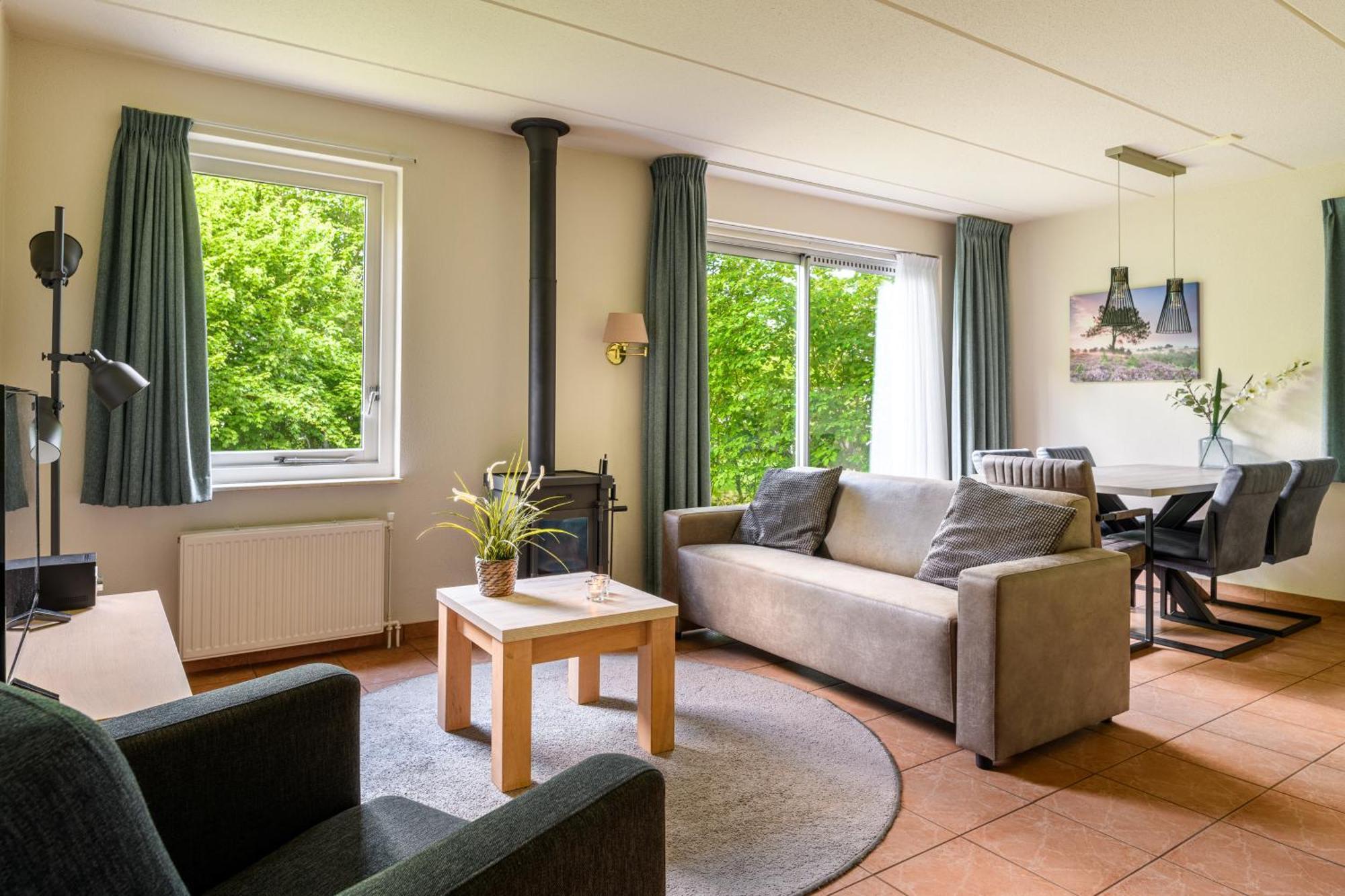 Summio Bungalowpark Het Drentse Wold Hoogersmilde Room photo